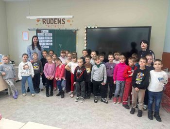 STEM aktivitāte “ciemos uz skolu”